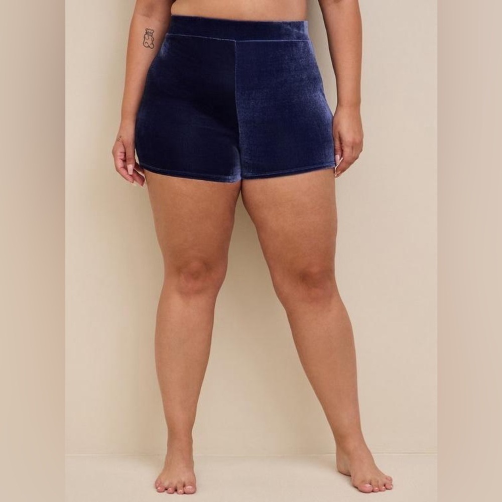 Torrid Velour High-Rise Shortie Panty Size 3X